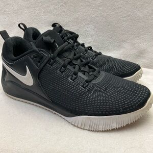 NIKE Volleyball Black and White Athletic Court Shoes Women’s 11
